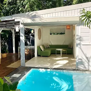 Hébergement de vacances 17 Les Palmes - Maison De Charme - Piscine Privée Et Accès, Sainte-Anne (Grande-Terre)